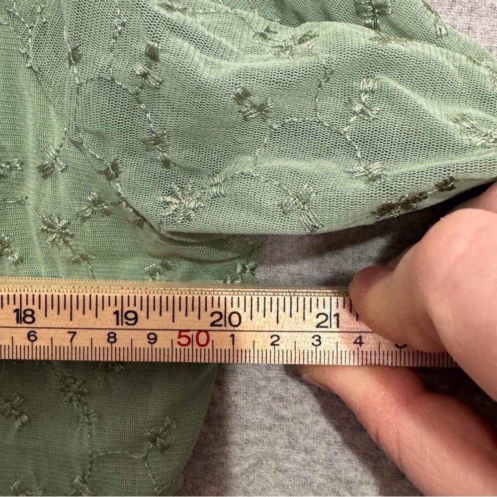 Torrid Sage Green Lace Tie Front Top‎ Sz 1 Cottagecore Romantic Fairy Coquette - Picture 7 of 8